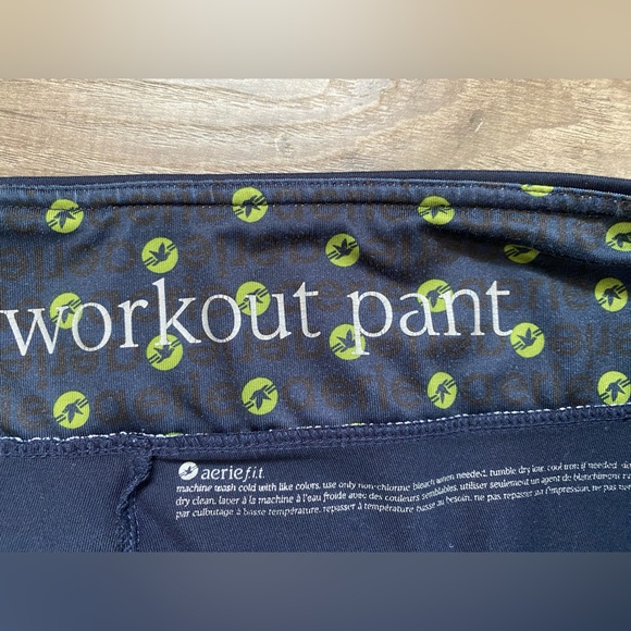 Aerie y2k vintage workout tank top and yoga pants navy blue w/ green detail - Picture 16 of 16